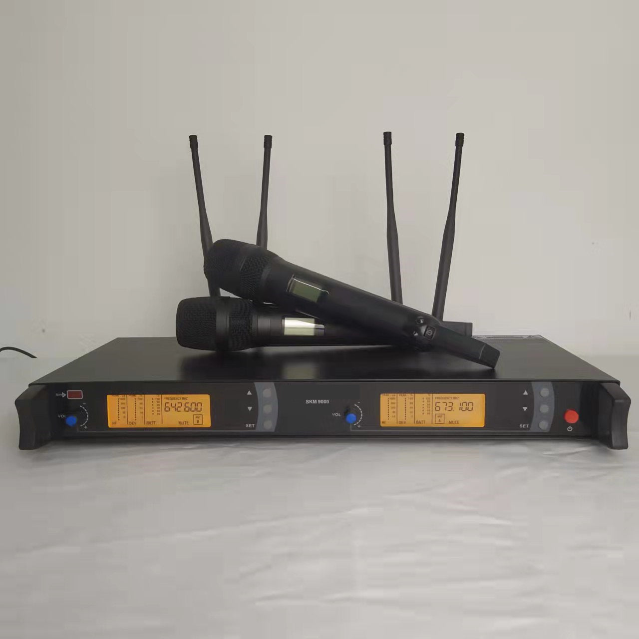 SKM9000 Professional UHF Wireless Microphone System - Anti-Howling