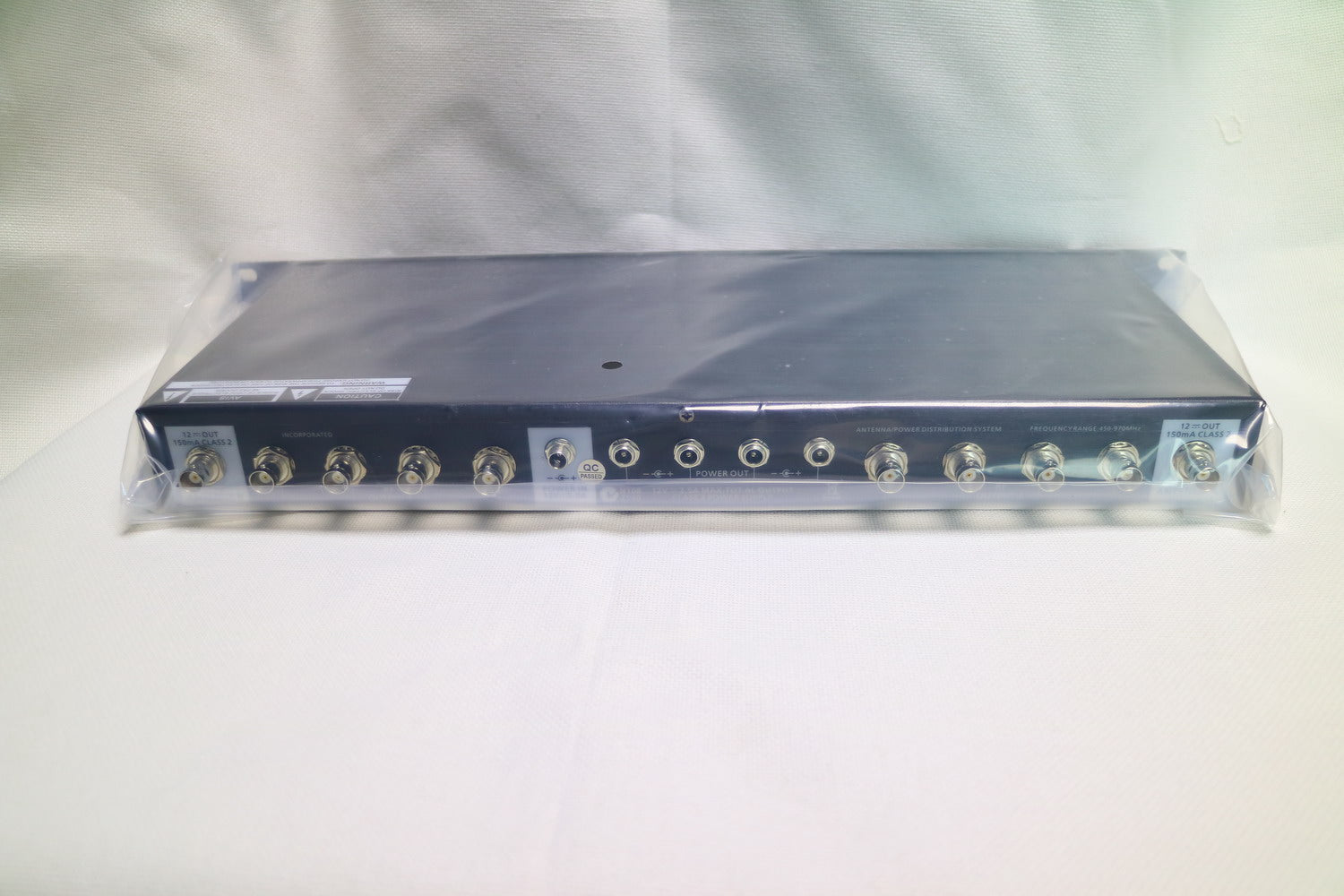 UA848 Digital Antenna Distribution Amplifier for Wireless Microphone Systems UHF 470-960MHz Signal Booster with Anti-Interference Long Range Secure Encryption Crystal-Clear Audio for Stage KTV Live Streaming Church