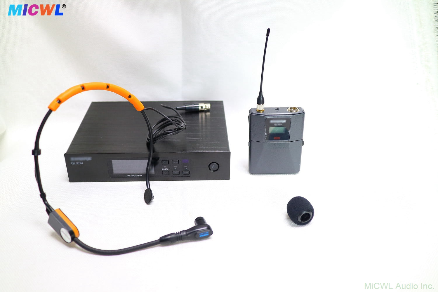 Axint QLXD14 with SM35 Headset Wireless Microphone System Cardioid Capsule Core QLXD1 BodyPack QLXD4 Receiver